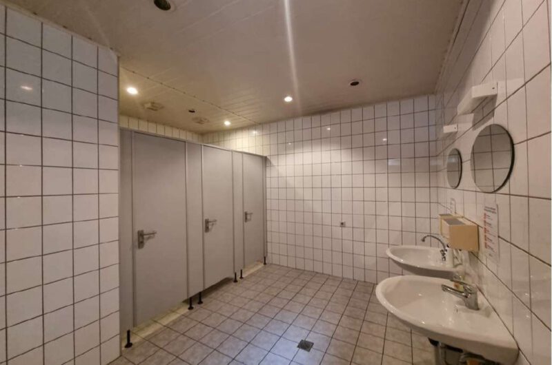 042-eg-toilettenanlage